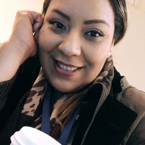 Meet your Posher, Isabel